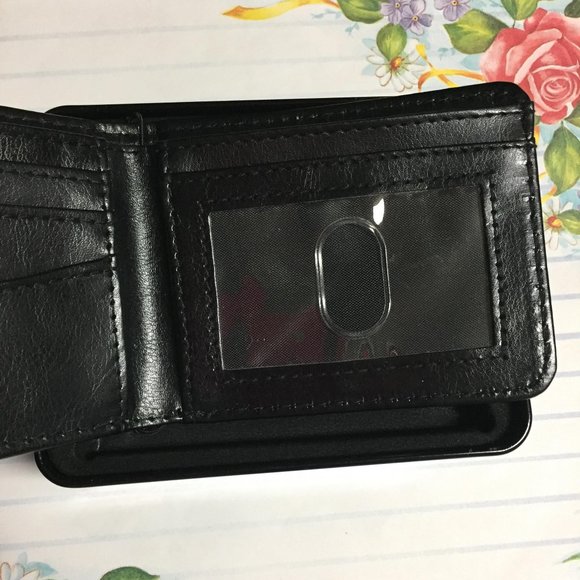 DC Comics Justice League Men's Bifold Wallet - Picture 7 of 16